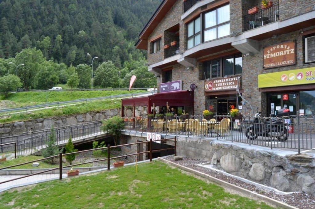 Apartamentos para ciclistas en Arinsal, La Massana, Andorra - Apartamentos Sant Moritz